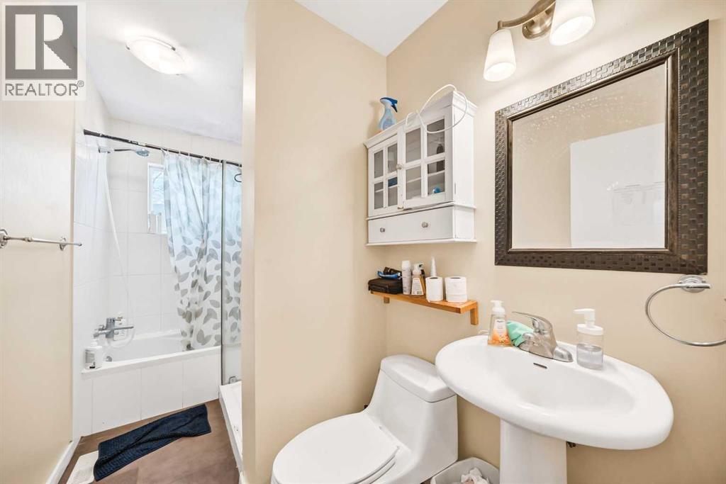 5051 Vantage Crescent NW - 14