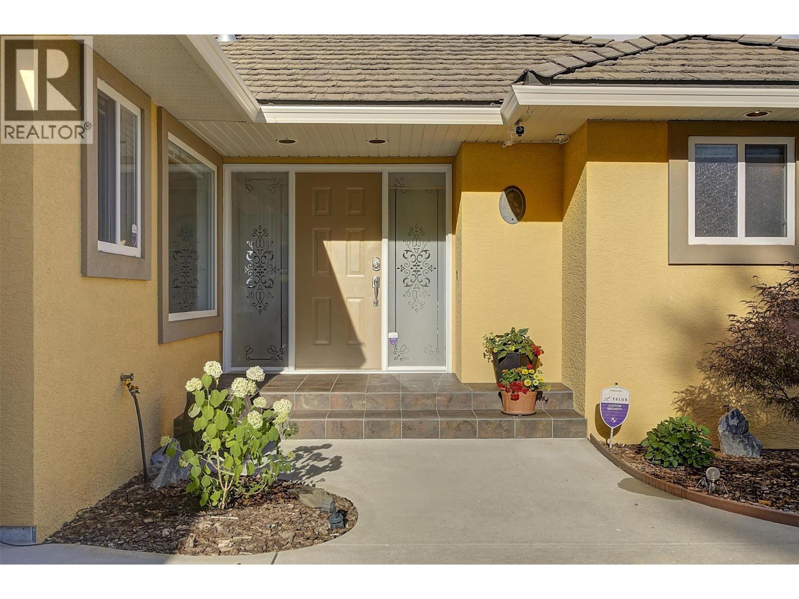 #2 3333 Chancellor Place - 3