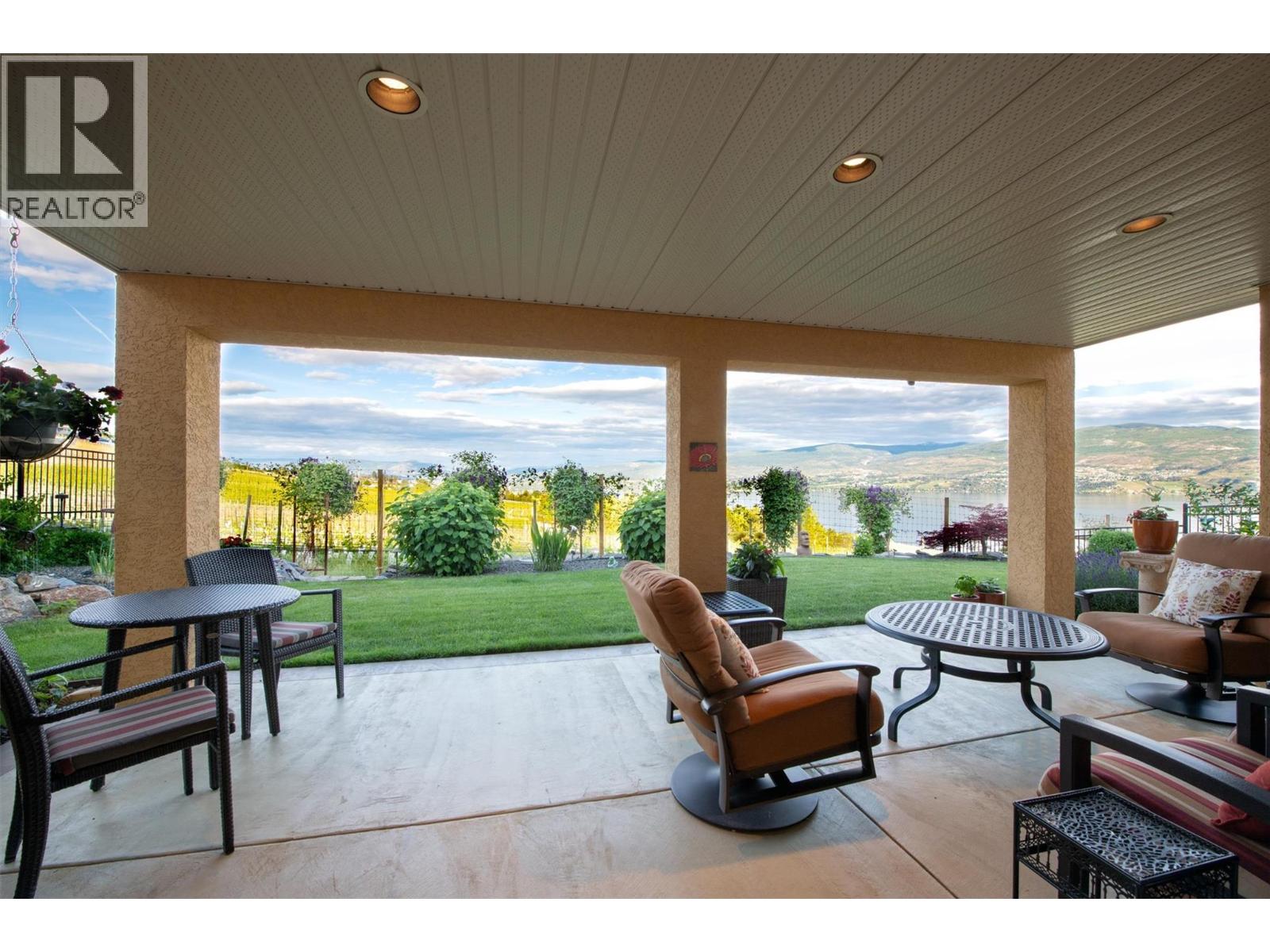 #2 3333 Chancellor Place - 36