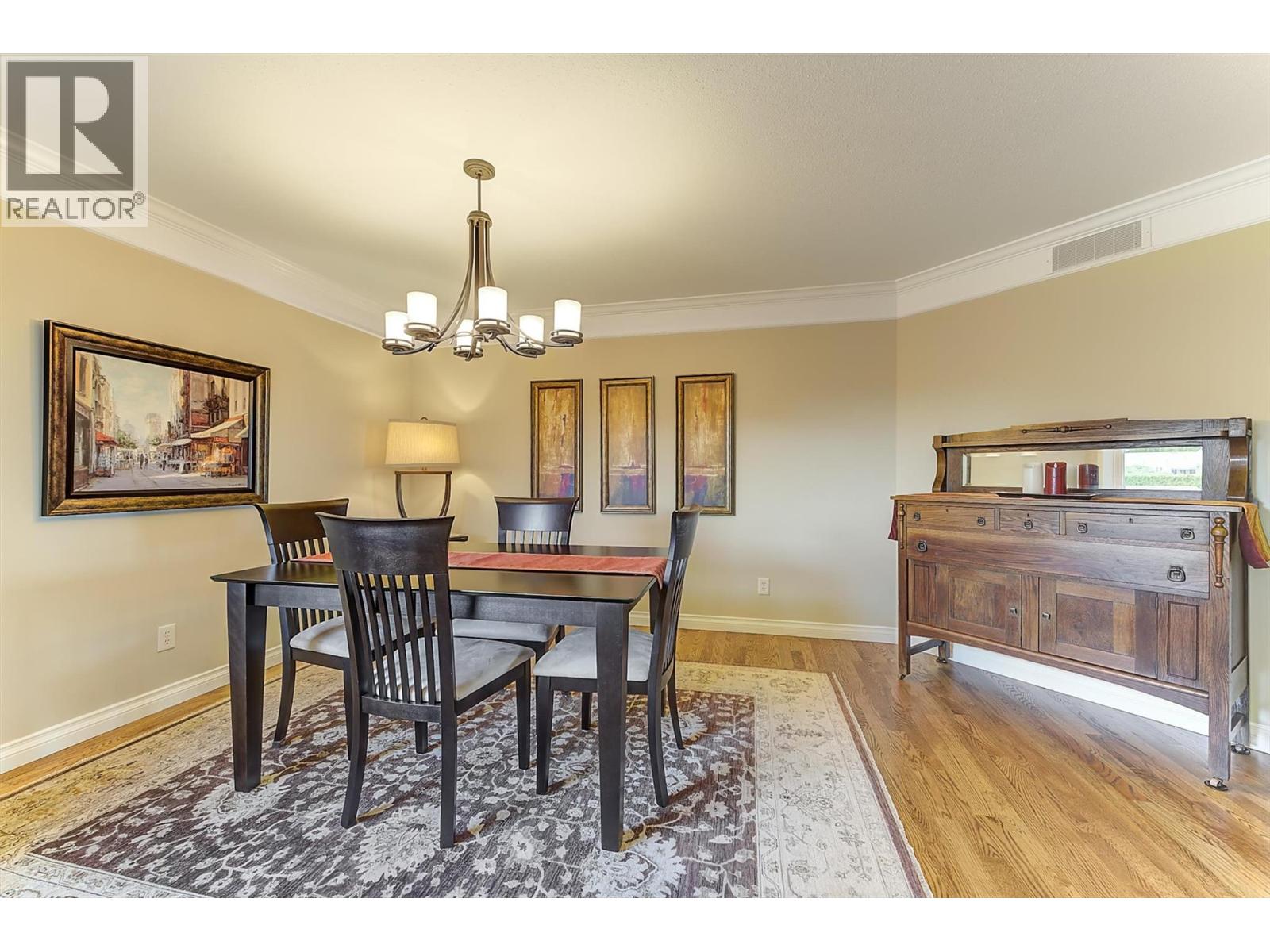 #2 3333 Chancellor Place - 19