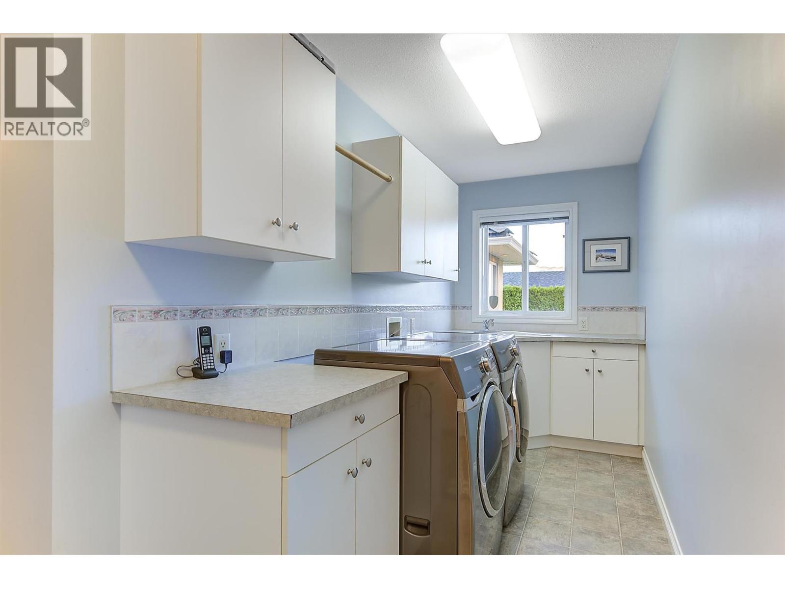 #2 3333 Chancellor Place - 59