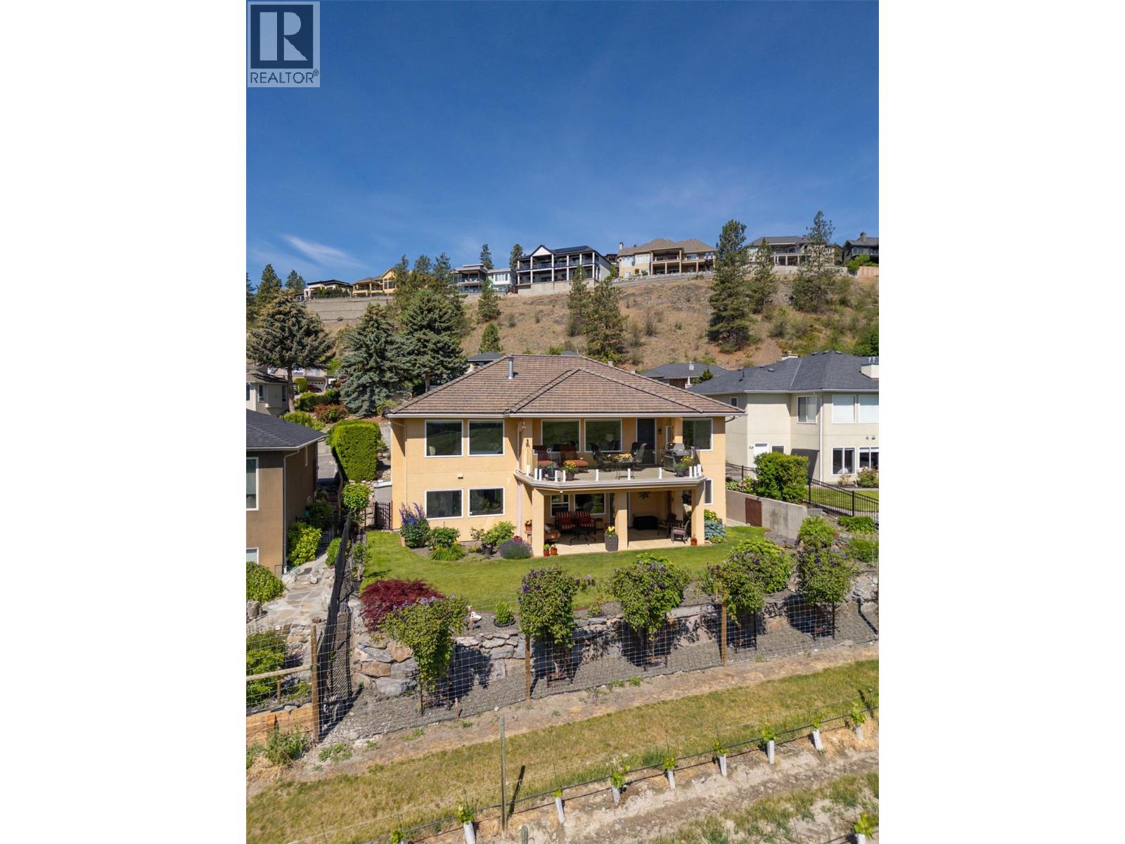 #2 3333 Chancellor Place - 73