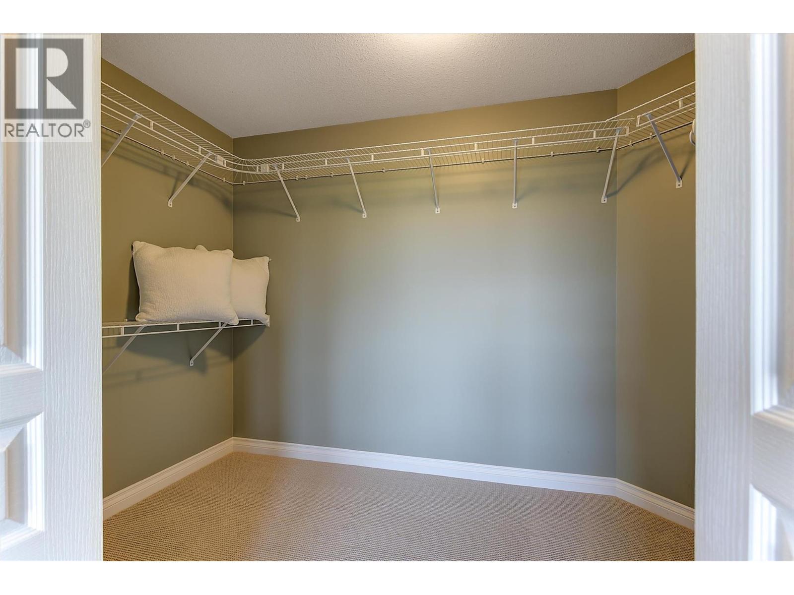 #2 3333 Chancellor Place - 45