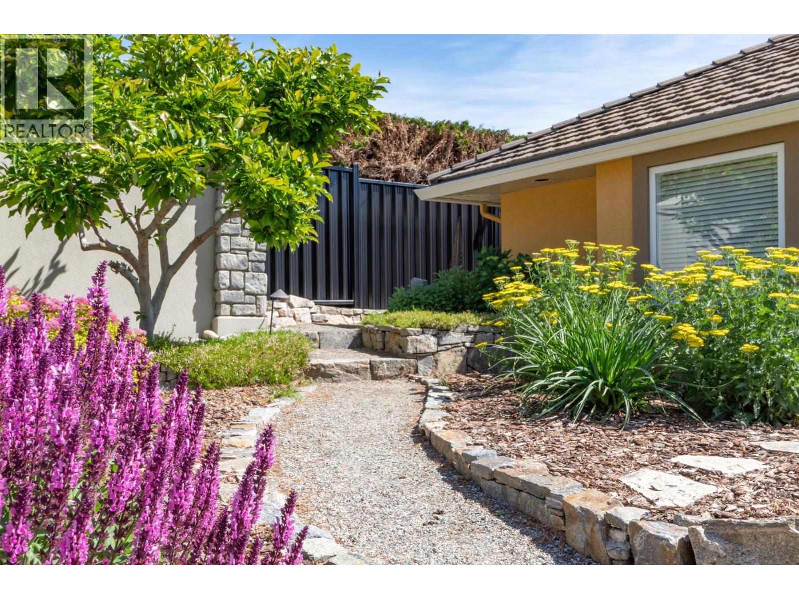 #2 3333 Chancellor Place - 74