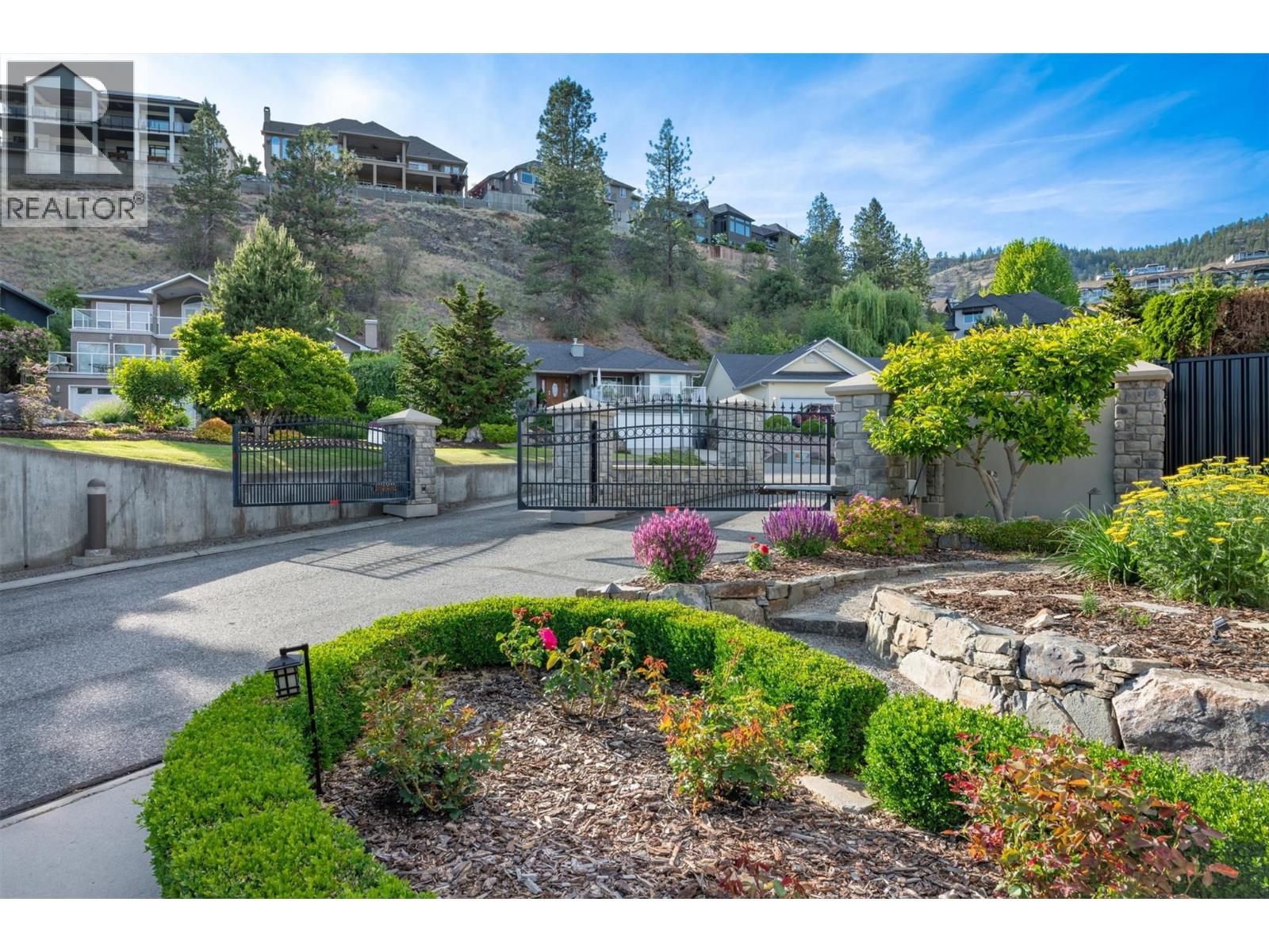 #2 3333 Chancellor Place - 80