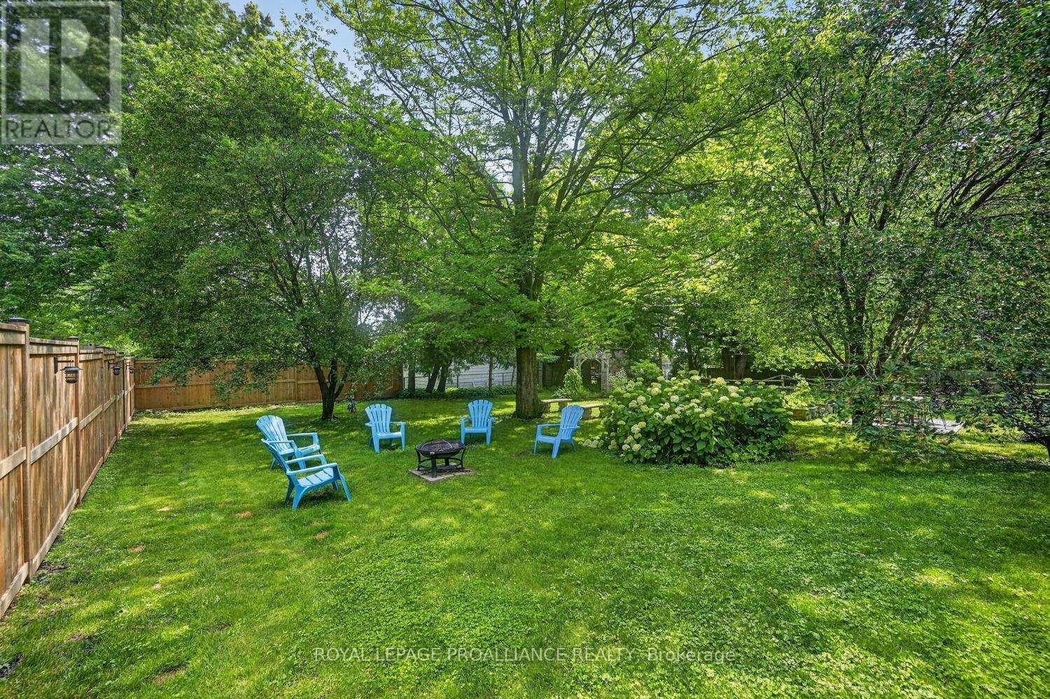 346 RUSSELL STREET - 34