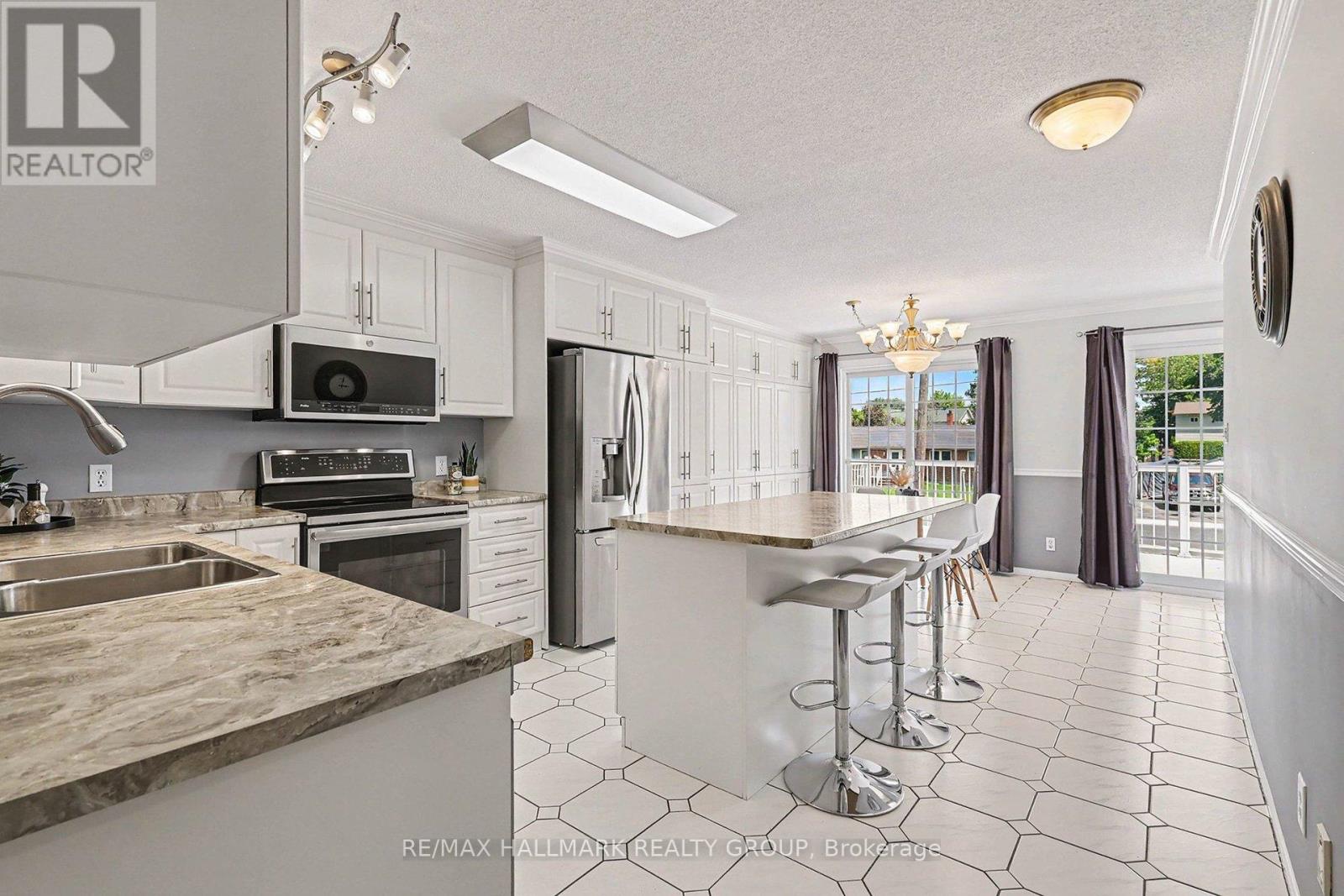 4 Bed, 3 Bath House for Sale in Ottawa – 1990 BOYER ROAD, Ottawa – MLS# X13524998 - Image 6