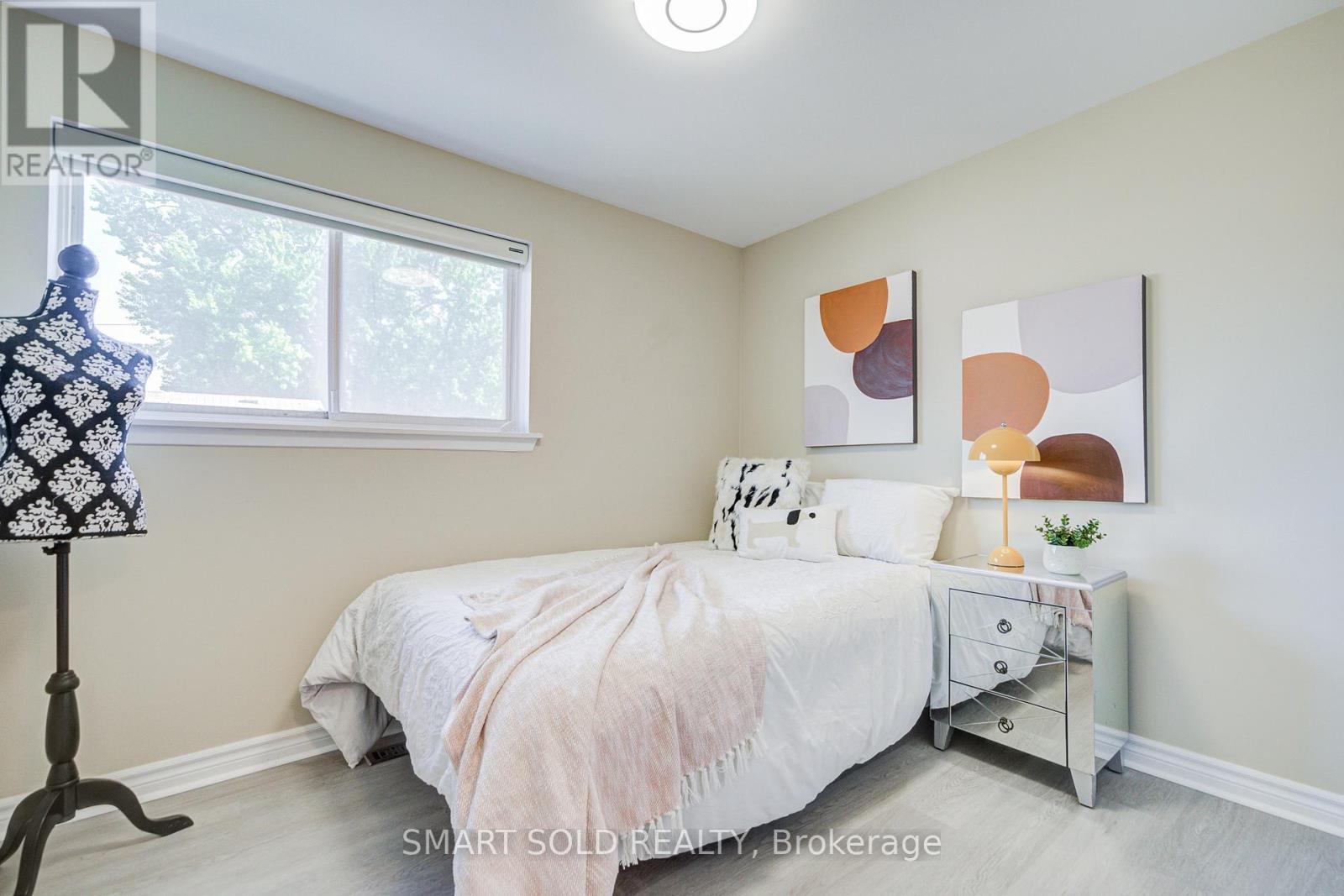#9 81 RAMEAU DRIVE - 31