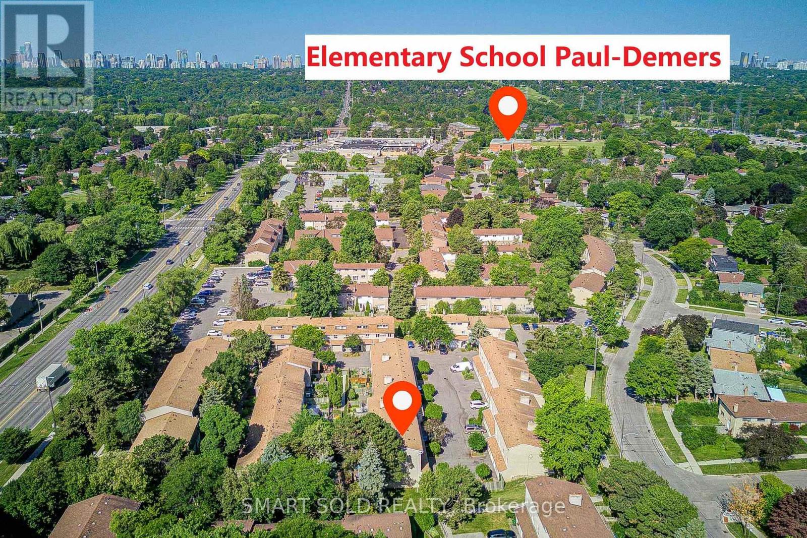 #9 81 RAMEAU DRIVE - 44