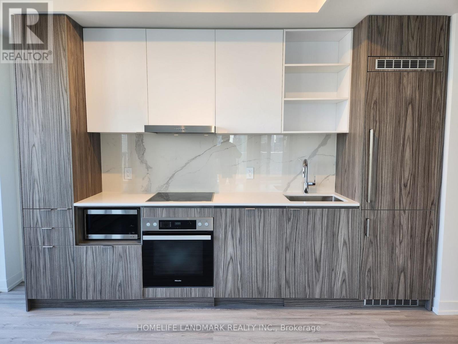 #5601 55 COOPER STREET - 12