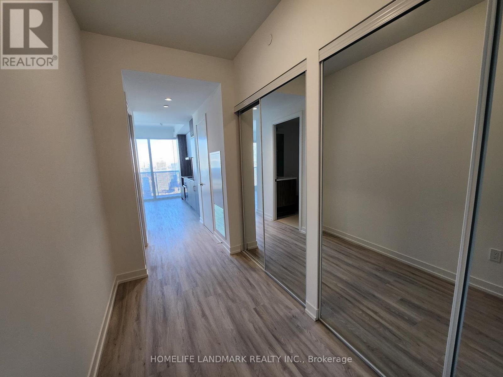 #5601 55 COOPER STREET - 15