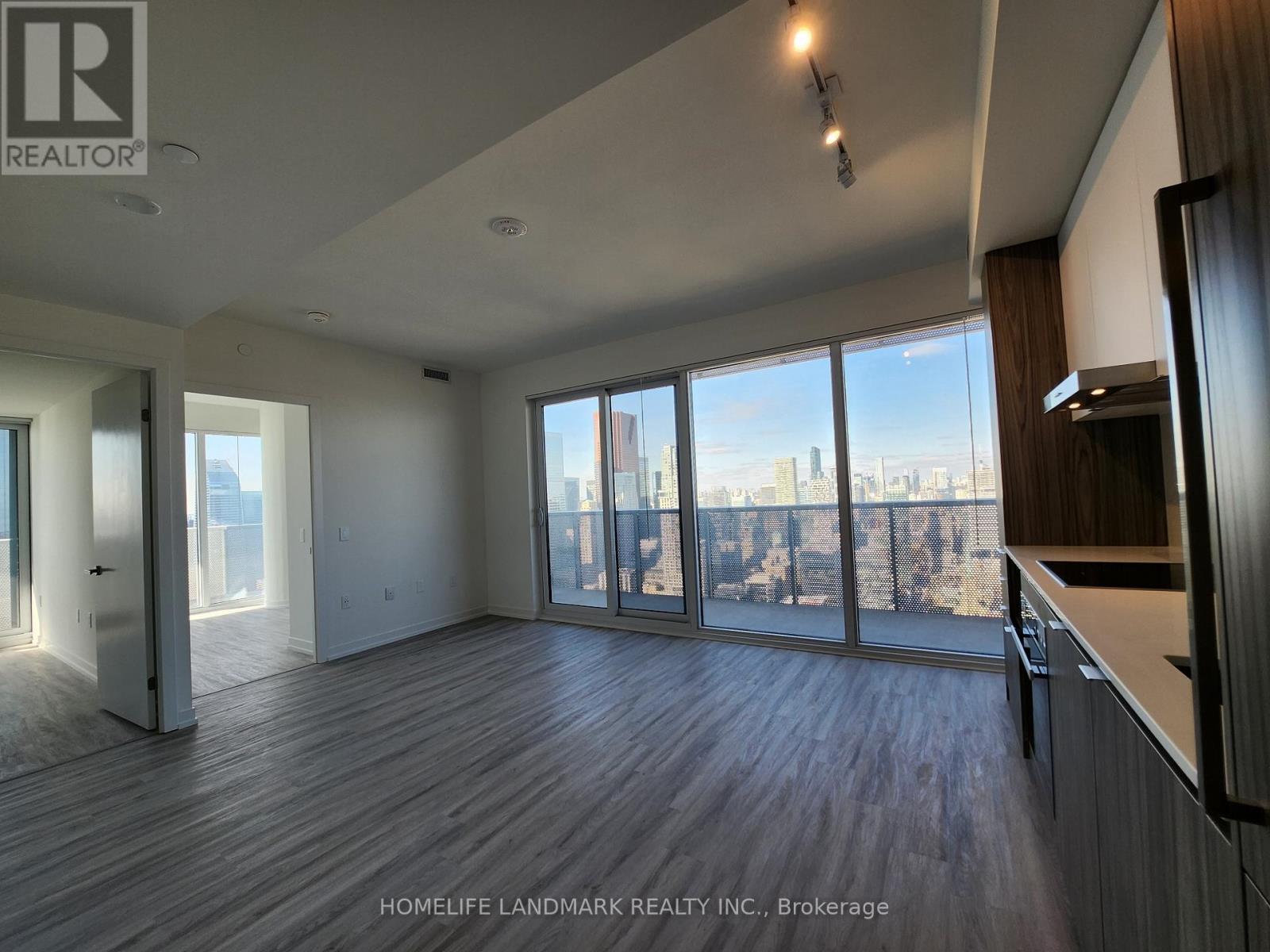 #5601 55 COOPER STREET - 16