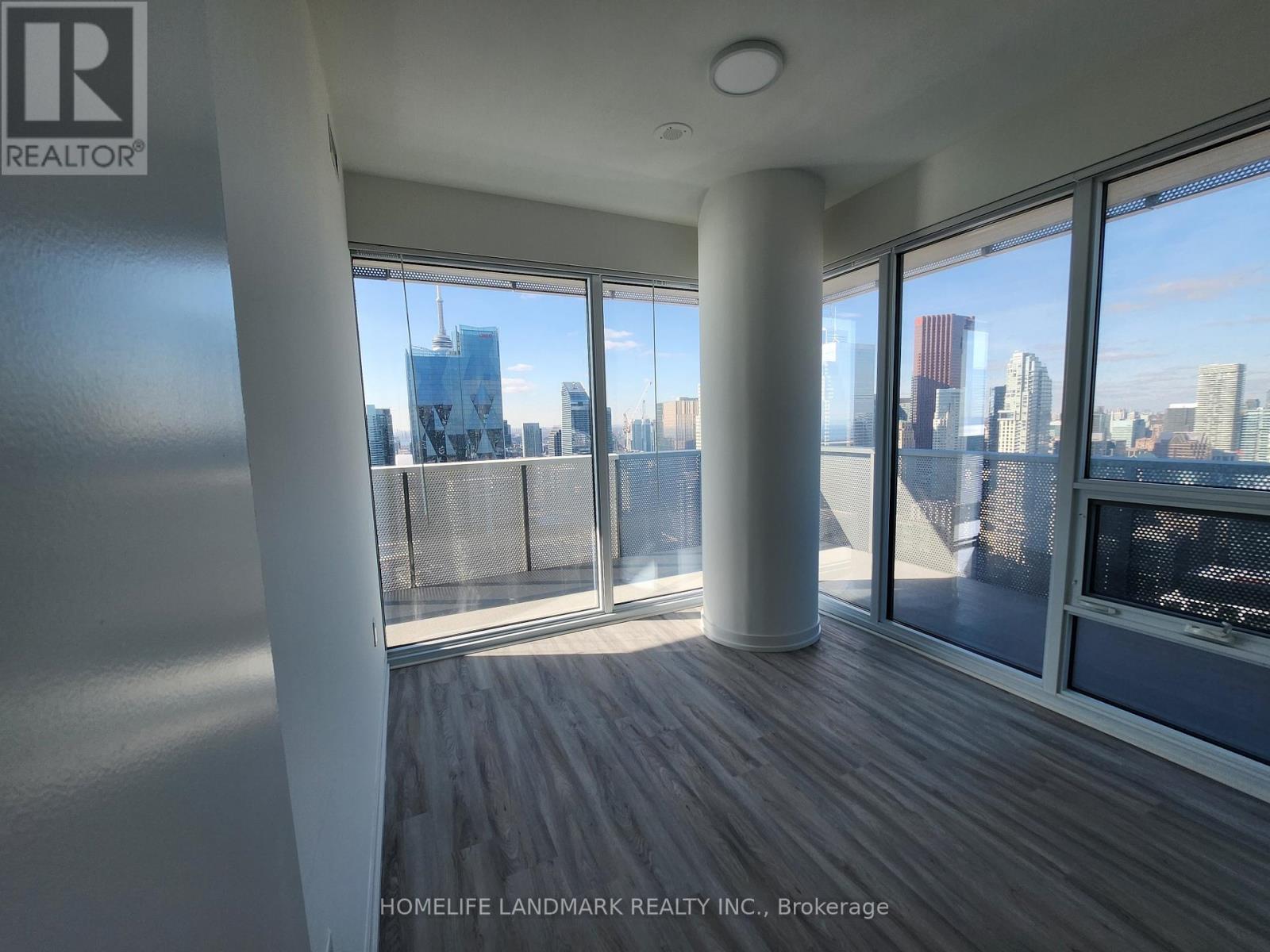 #5601 55 COOPER STREET - 18