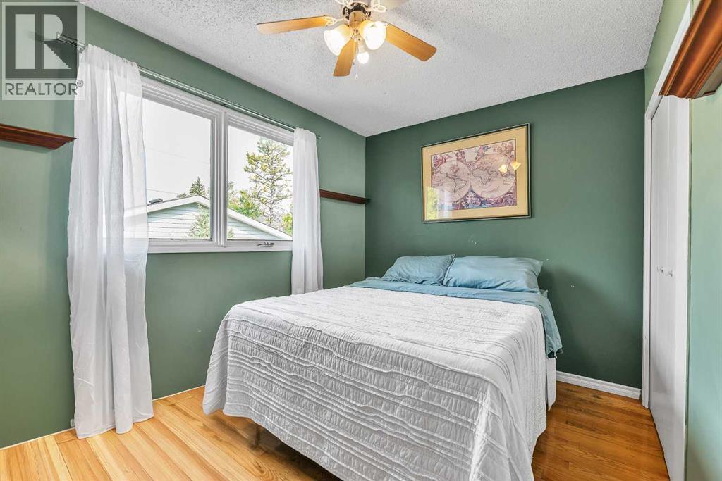 215 ERIN WOODS Drive SE - 13