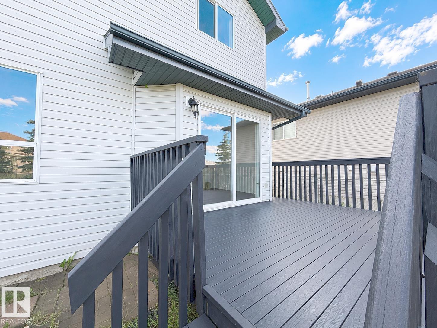 8708 175 AV NW — photo 33