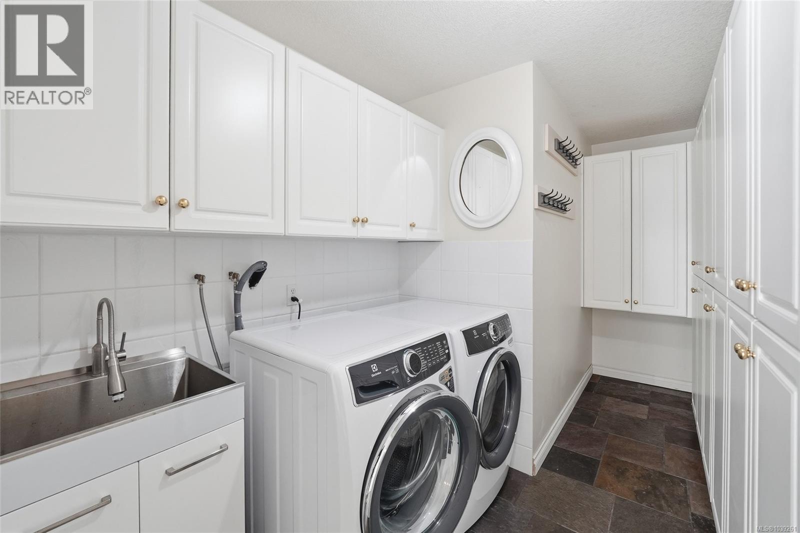 #12 2655 Andover Rd - 15