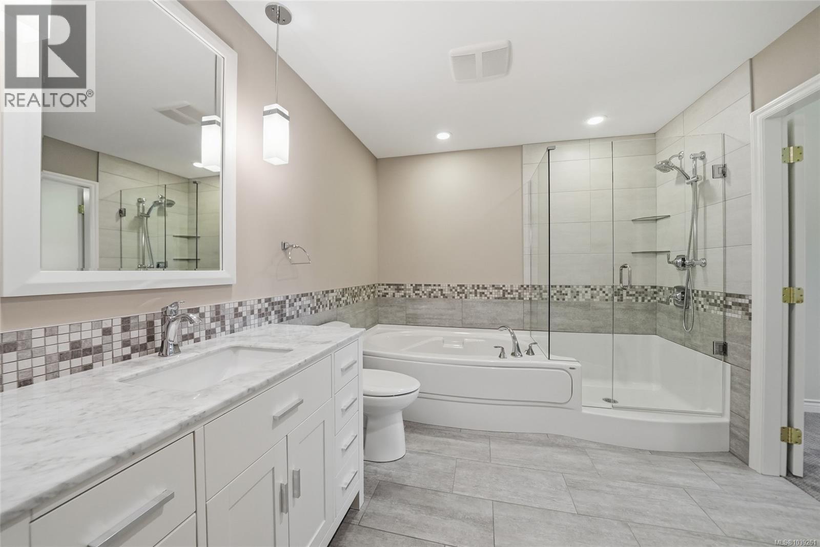 #12 2655 Andover Rd - 20