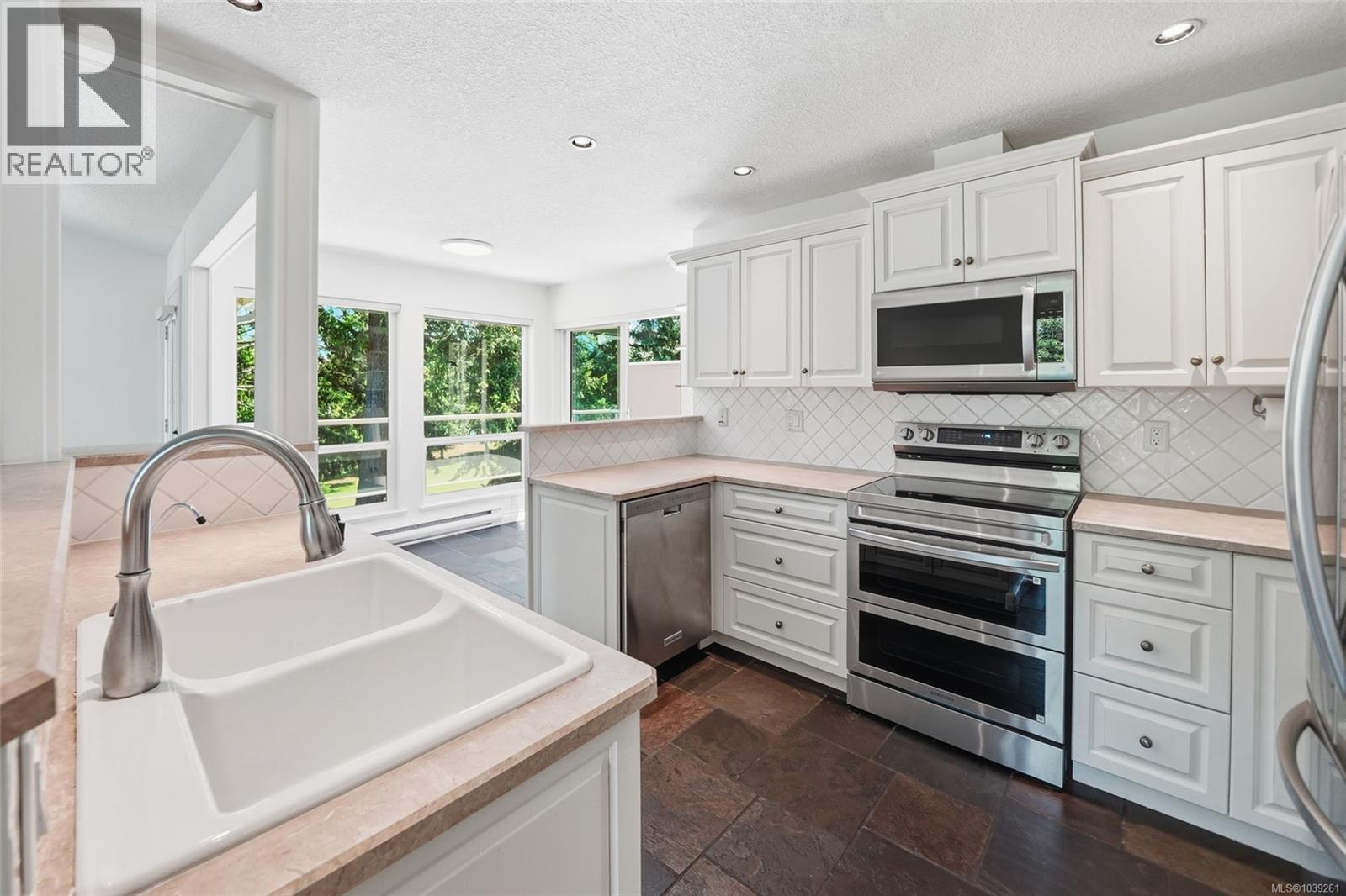 #12 2655 Andover Rd - 36