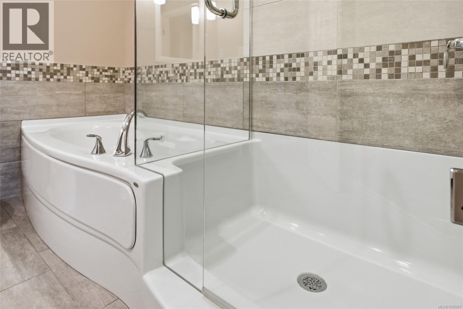 #12 2655 Andover Rd - 21