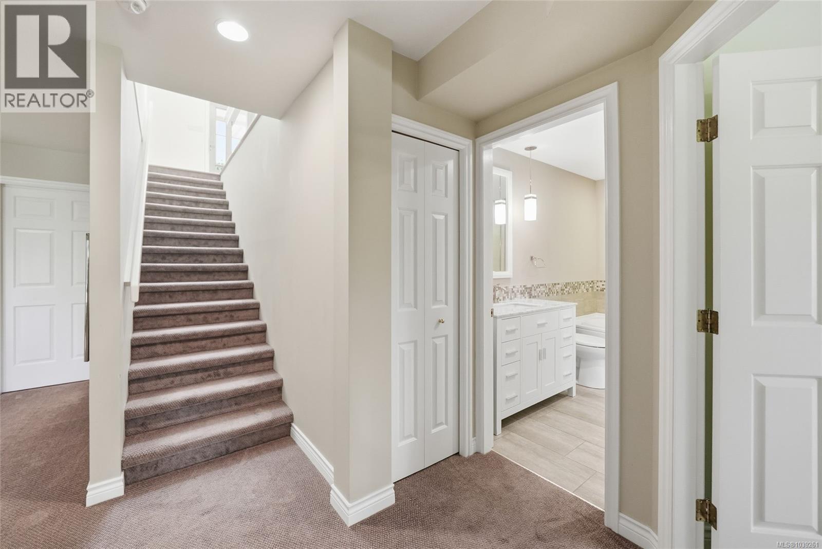 #12 2655 Andover Rd - 19