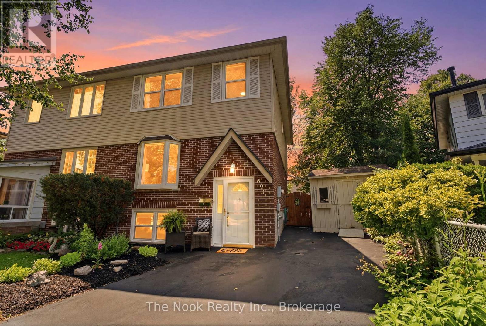 693 NAIRN COURT - 1