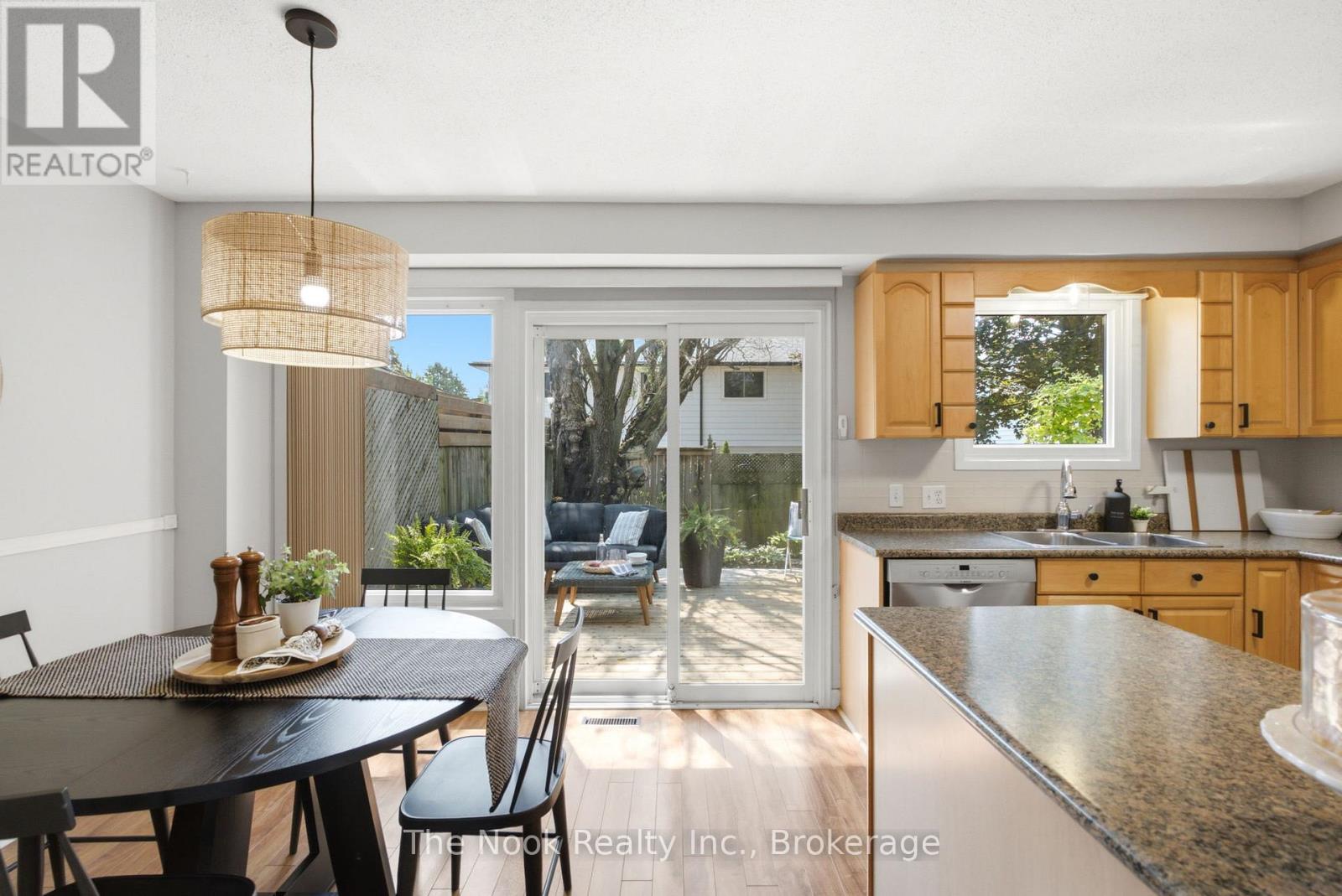 693 NAIRN COURT - 11