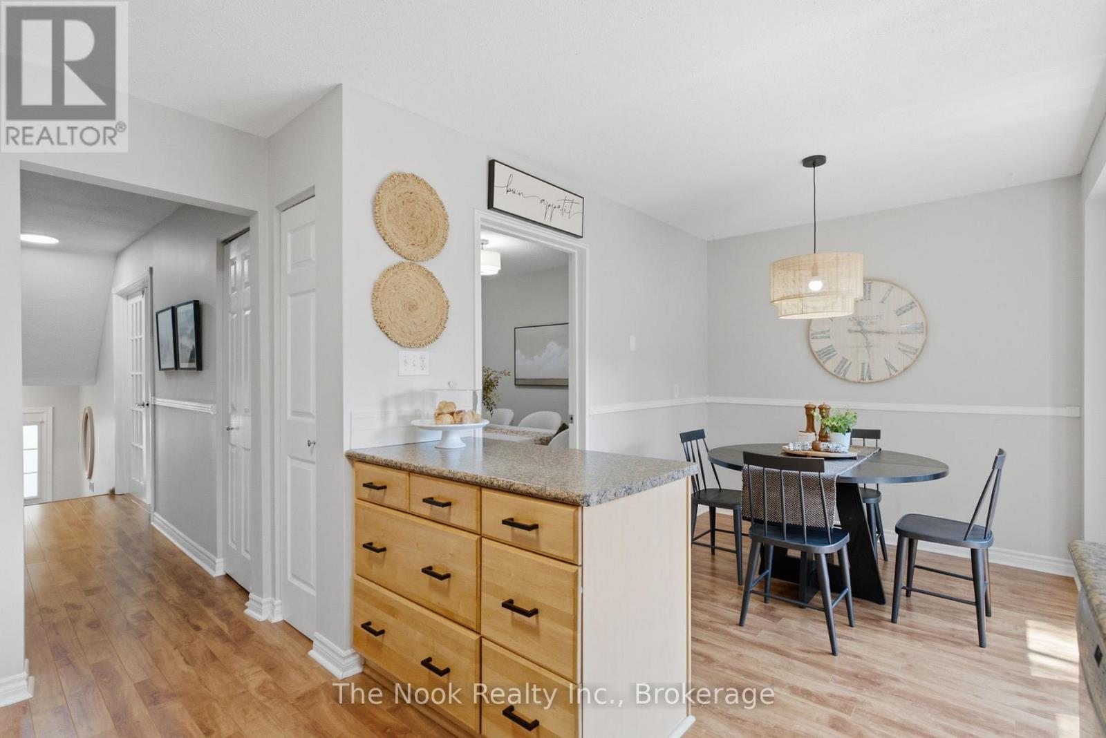 693 NAIRN COURT - 15