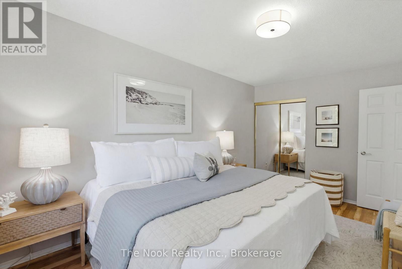 693 NAIRN COURT - 22