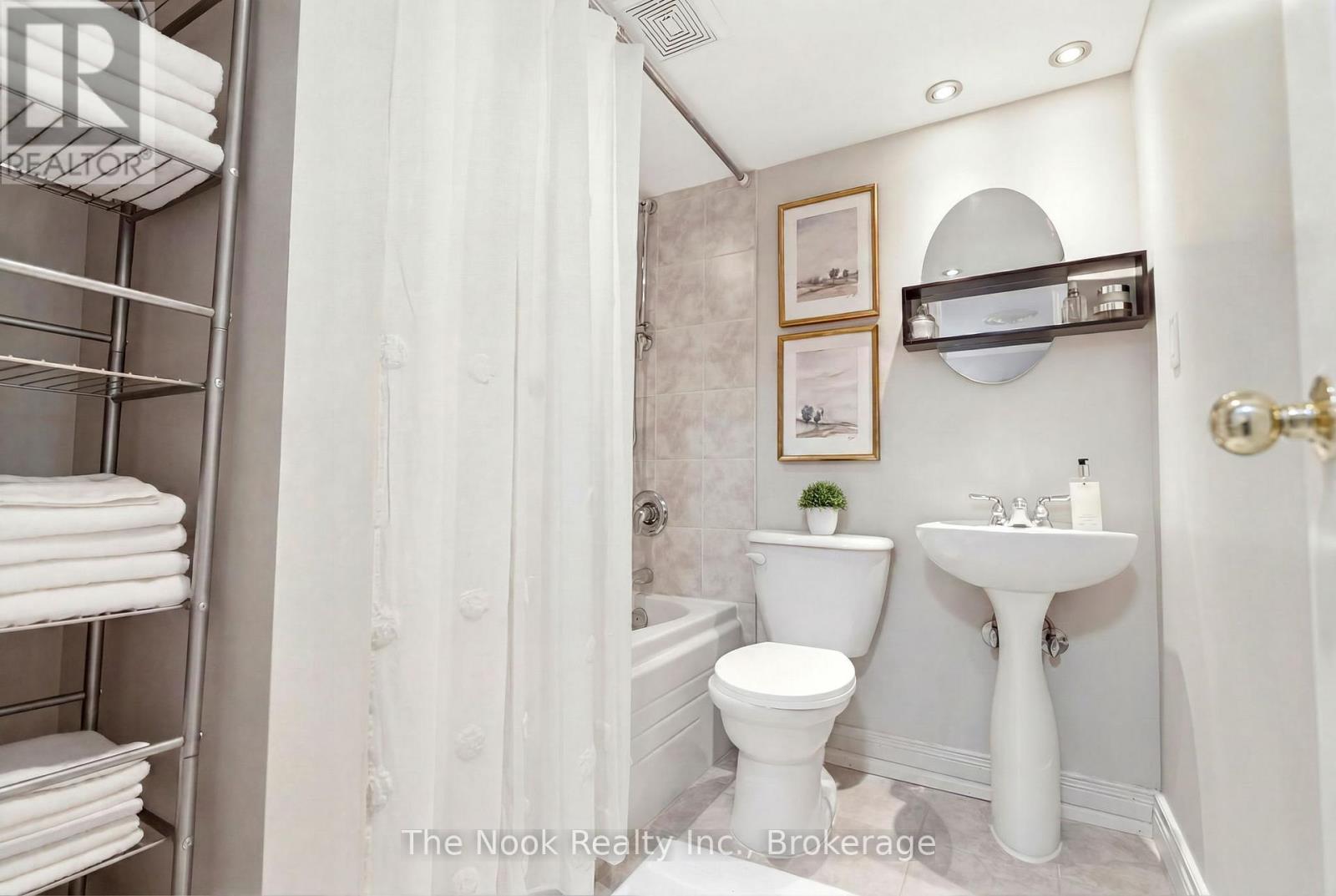 693 NAIRN COURT - 37