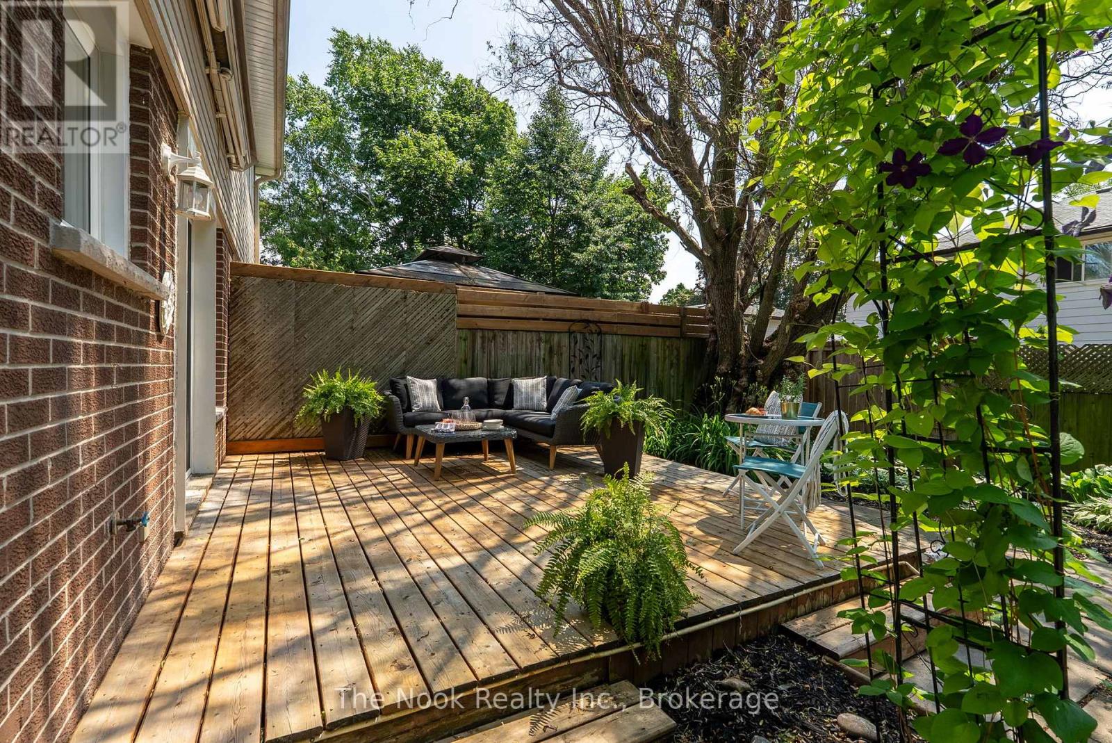 693 NAIRN COURT - 46