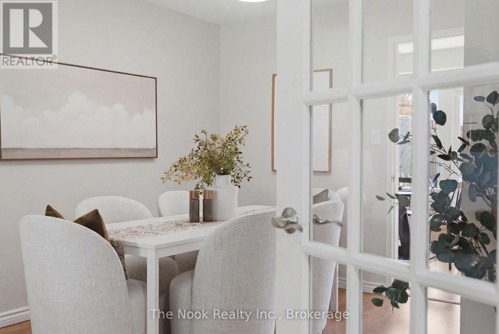 693 NAIRN COURT - 6