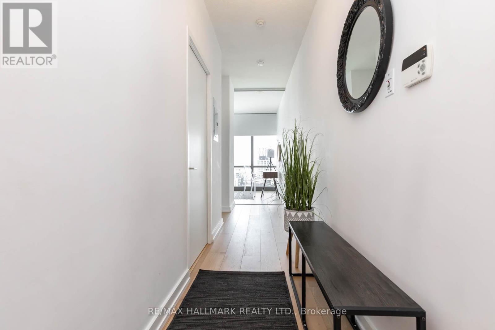 Step inside bright & welcoming foyer