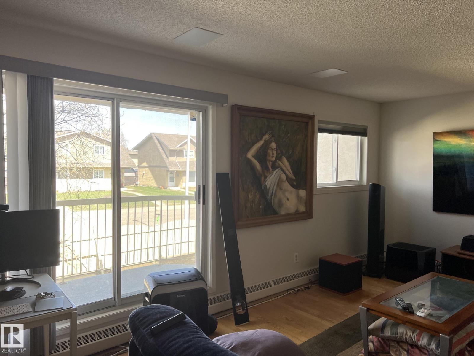 #207 18012 95 AV NW - 17