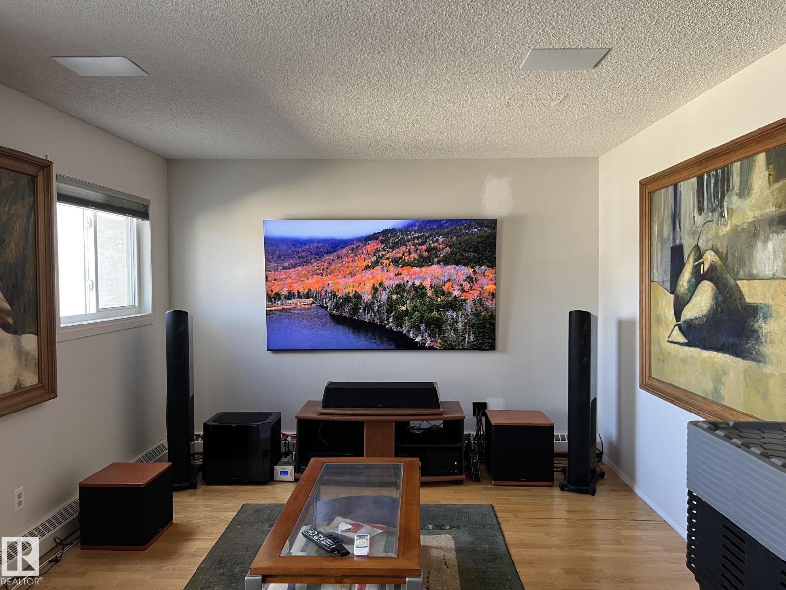 #207 18012 95 AV NW - 18