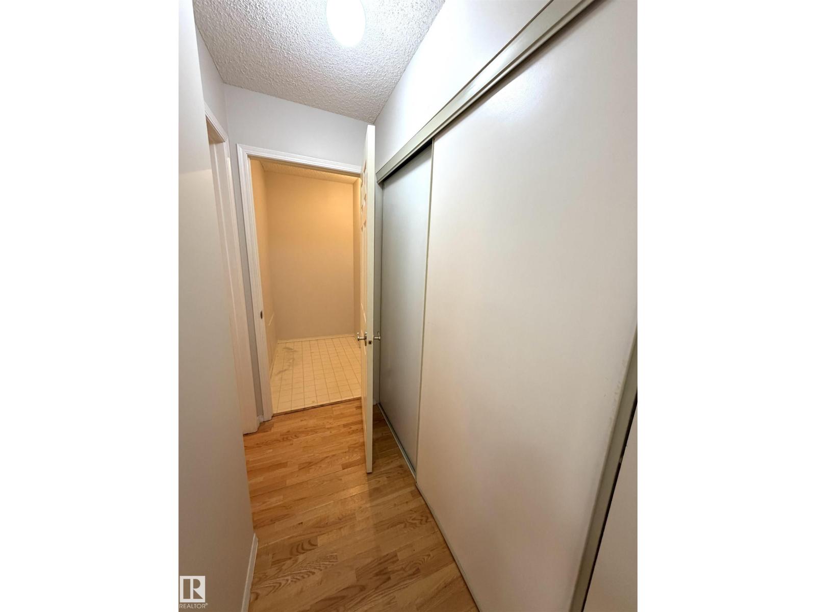 #207 18012 95 AV NW - 31