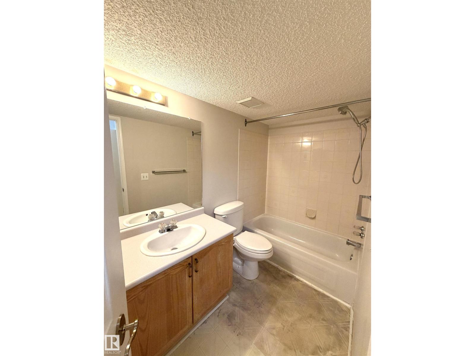#207 18012 95 AV NW - 29