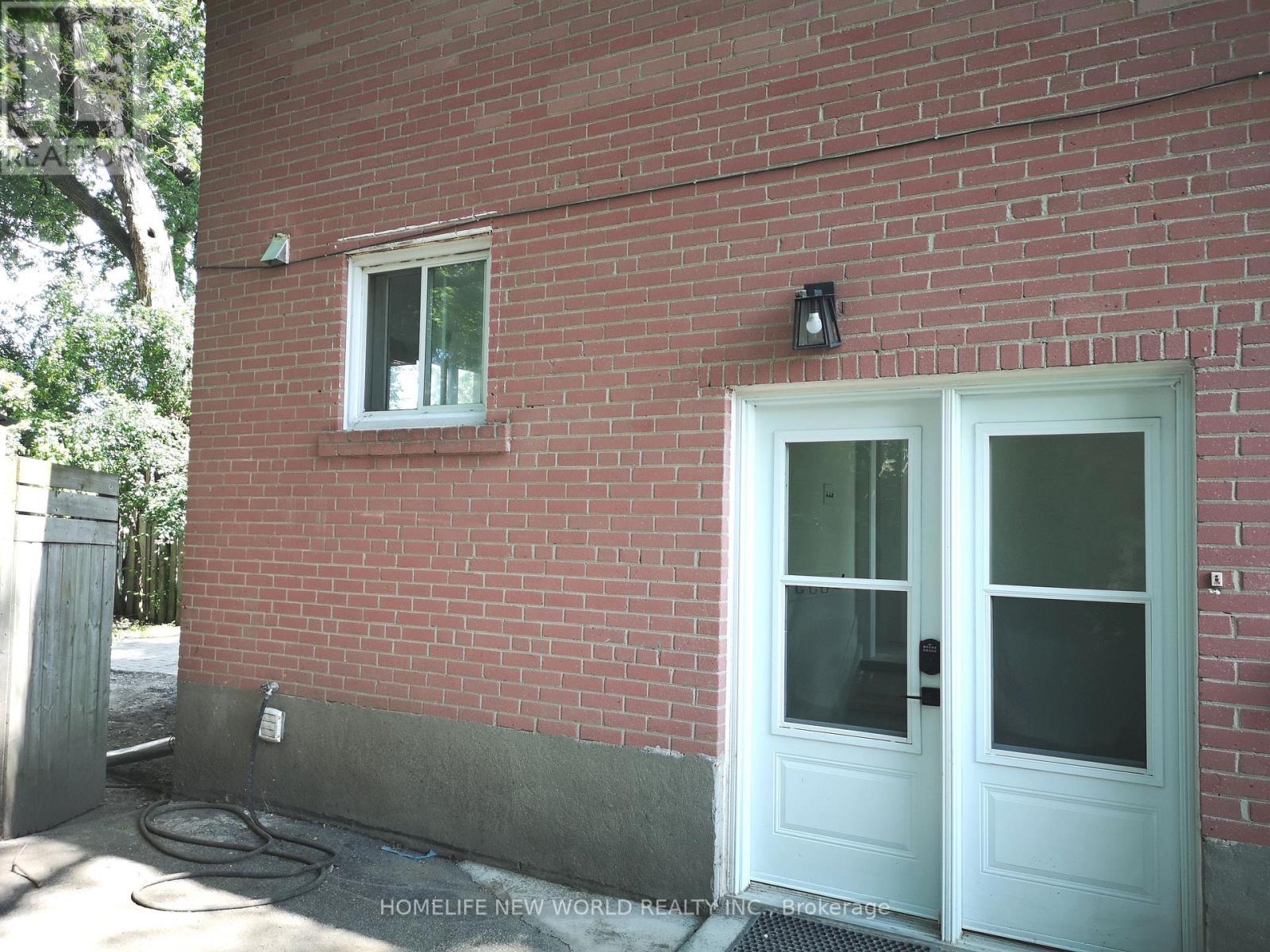 235 AXMINSTER DRIVE - 36