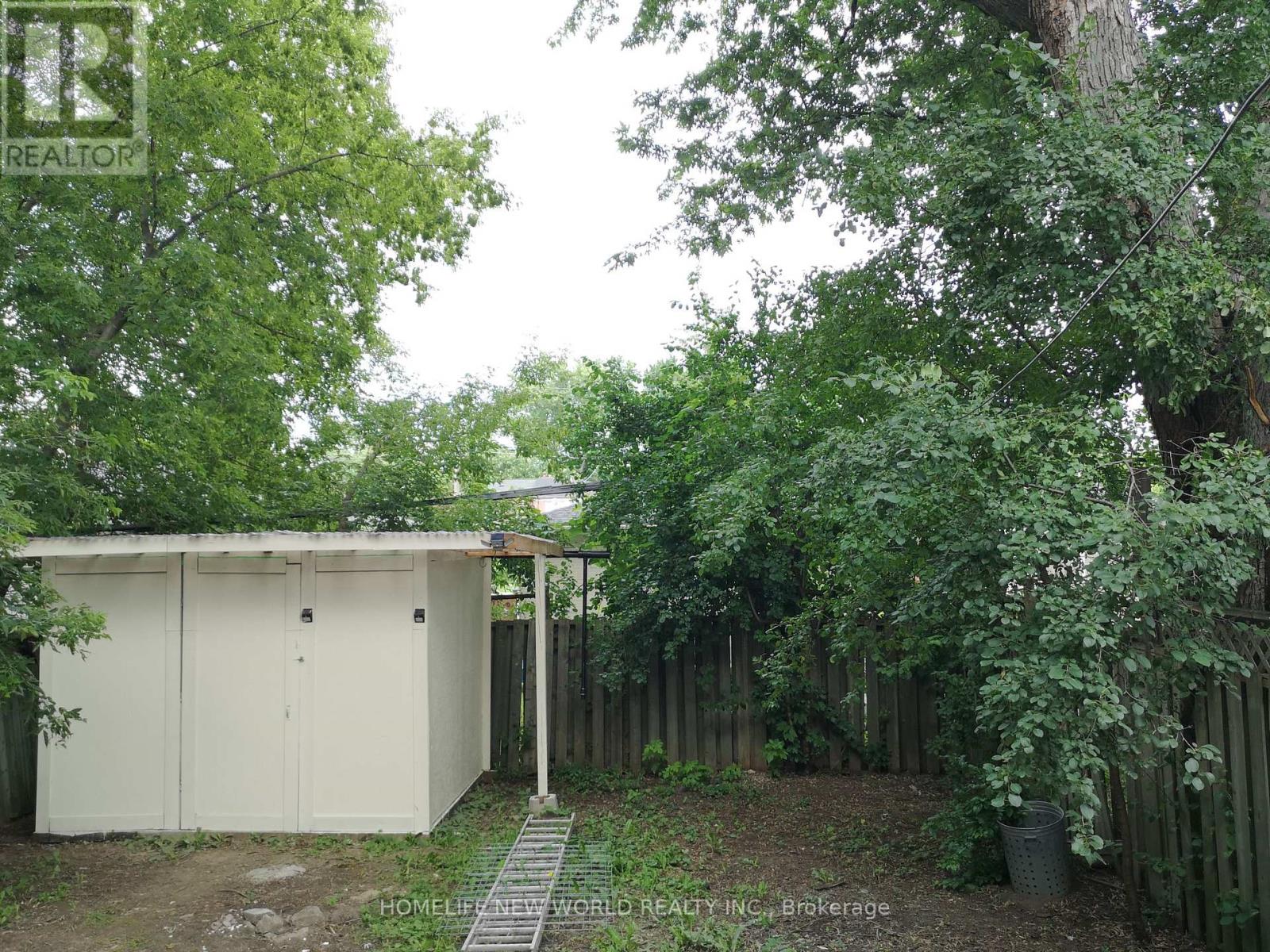 235 AXMINSTER DRIVE - 37