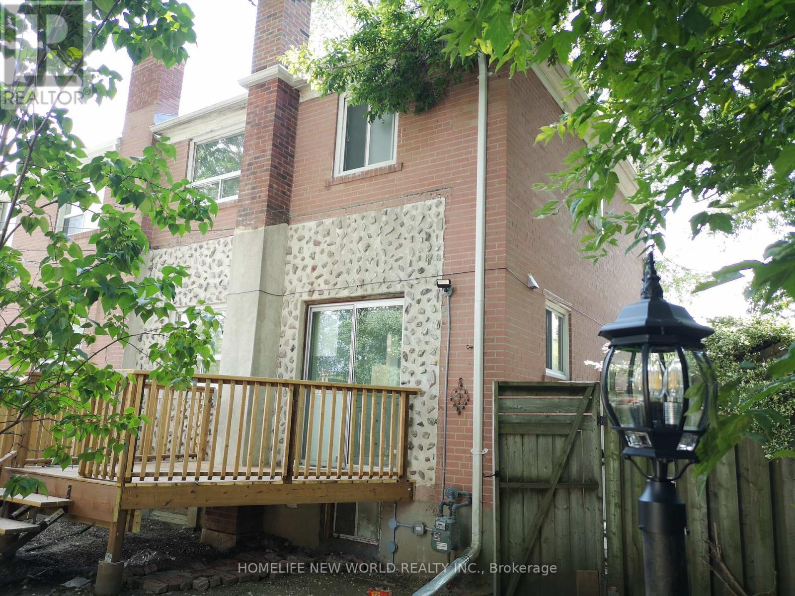 235 AXMINSTER DRIVE - 38