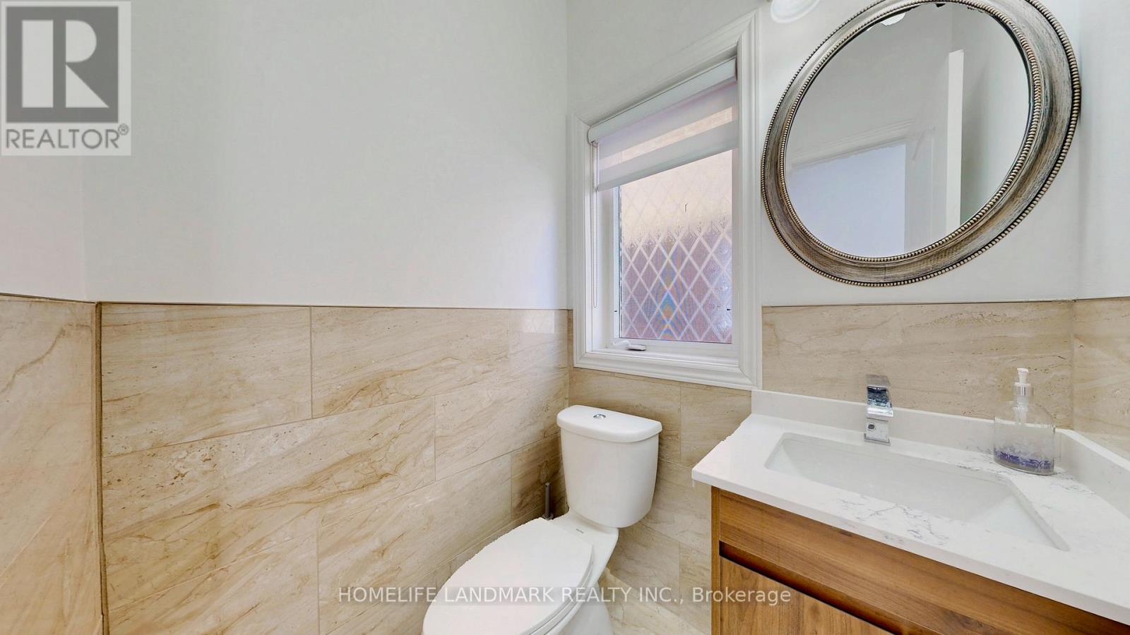 32 ARCO CIRCLE - 11