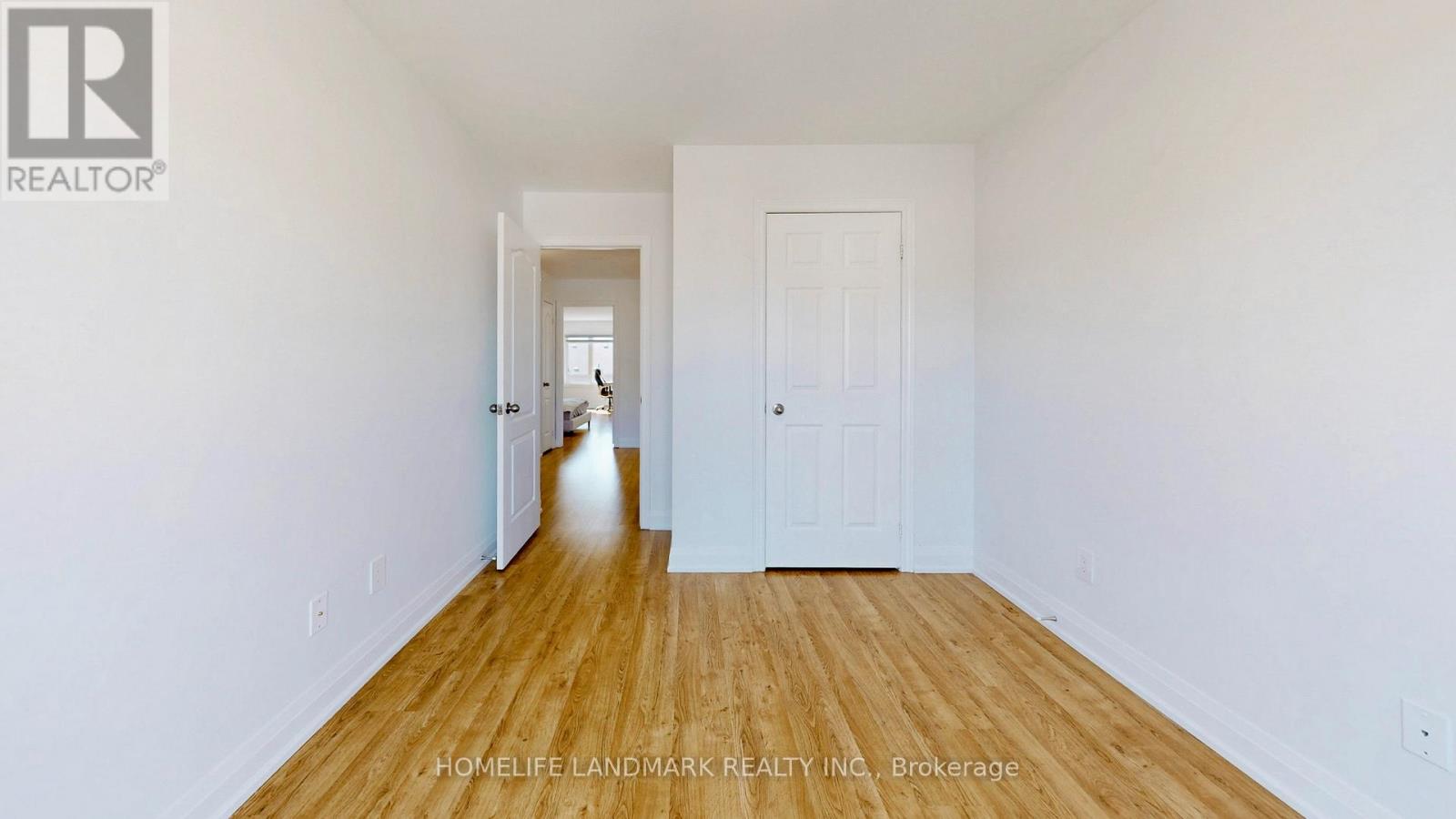 32 ARCO CIRCLE - 21