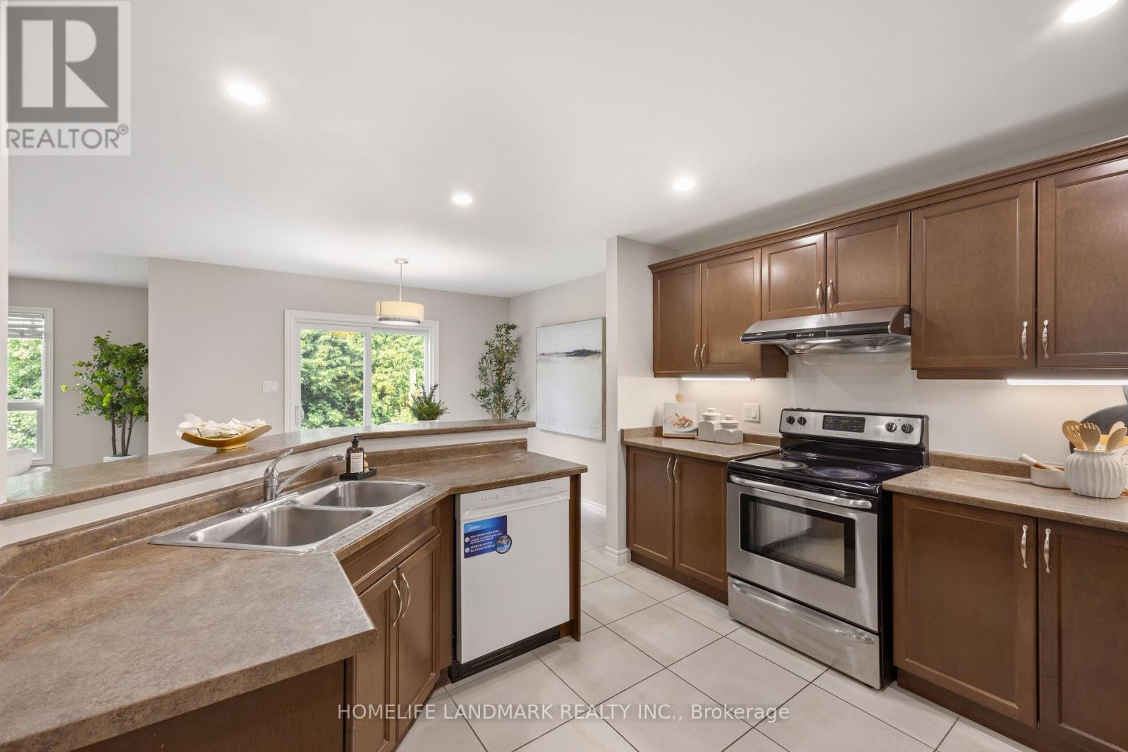 1166 SMITHER ROAD - 14