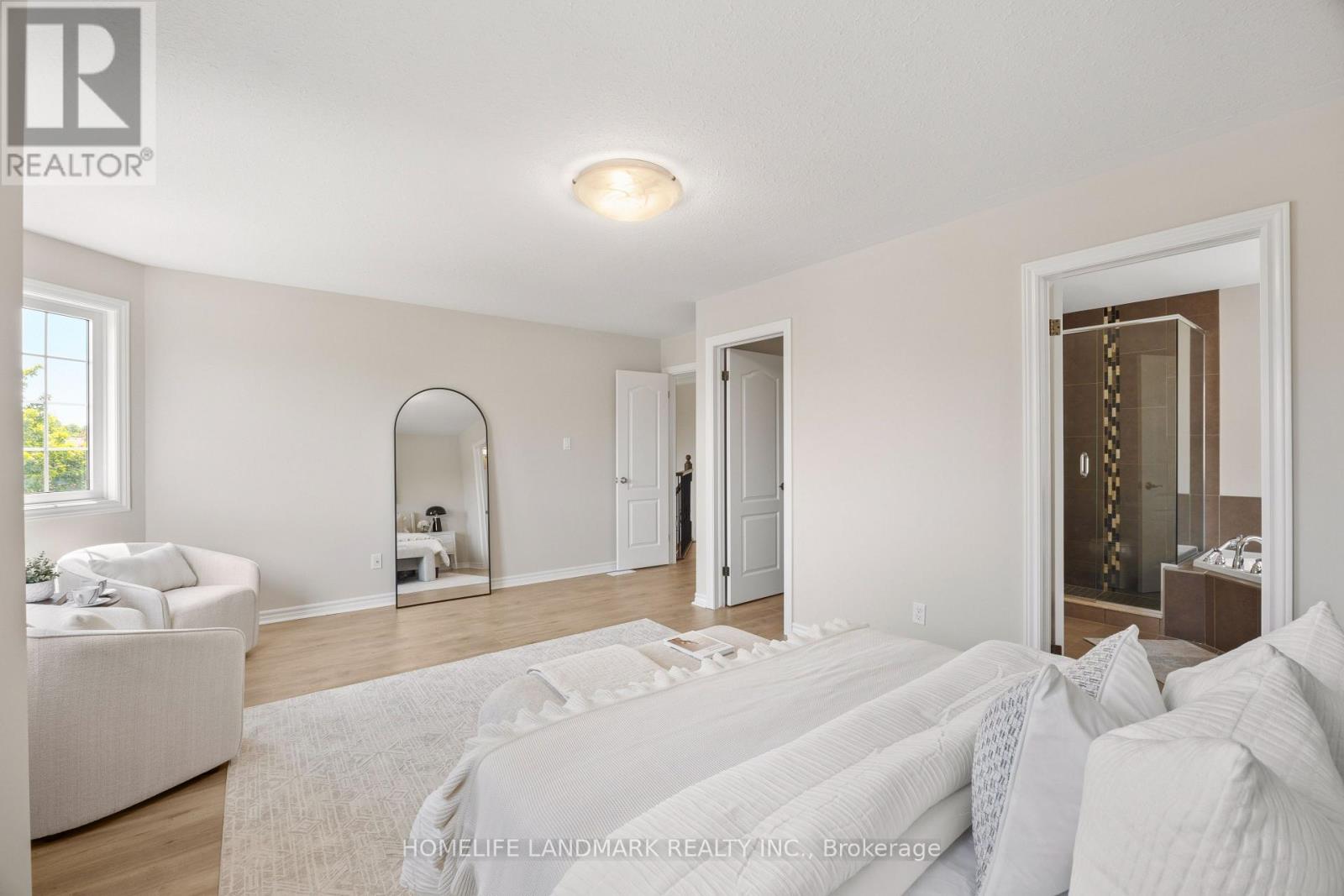 1166 SMITHER ROAD - 28