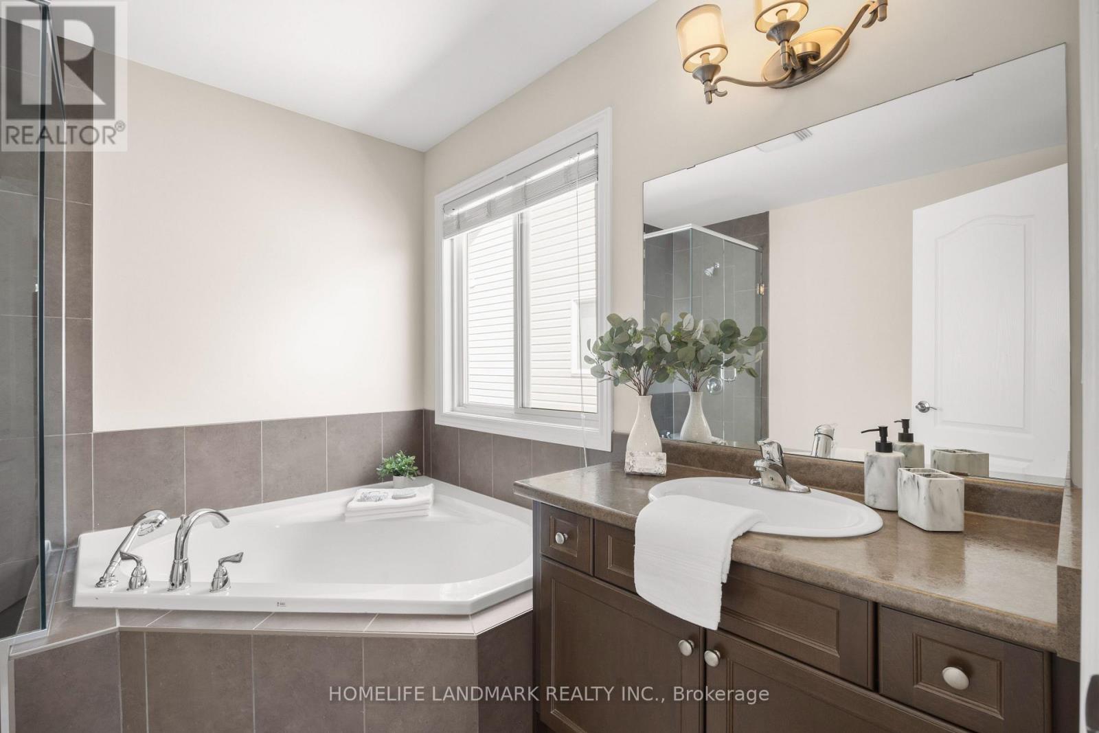 1166 SMITHER ROAD - 30