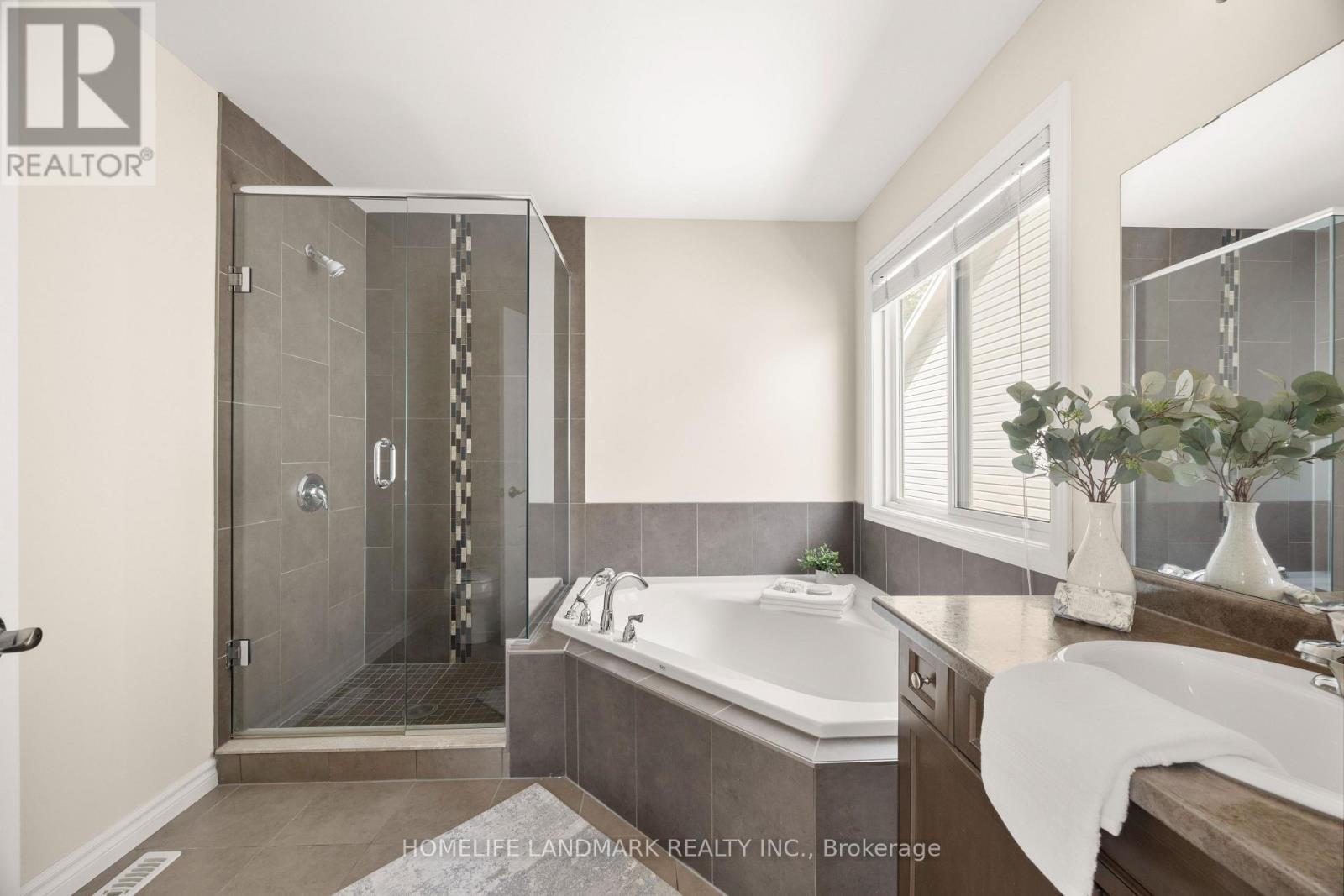 1166 SMITHER ROAD - 31