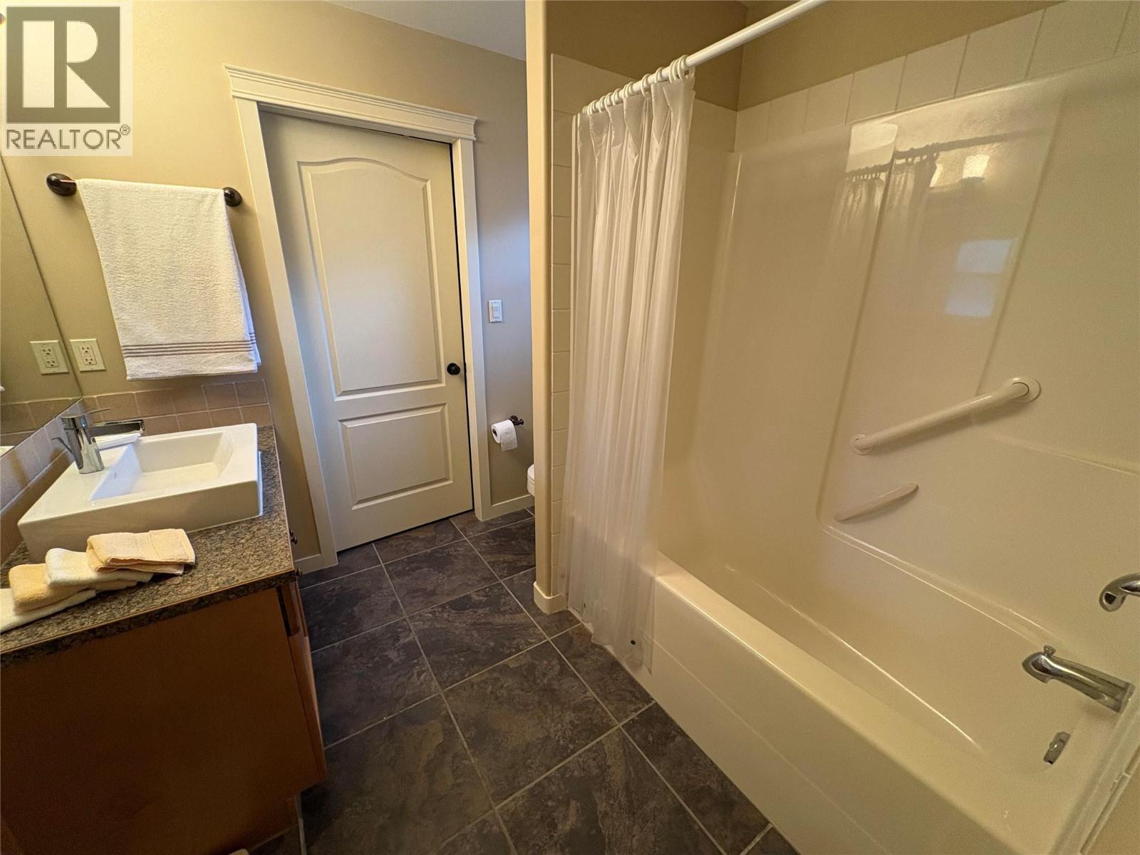 6940 Cabernet Place - 12