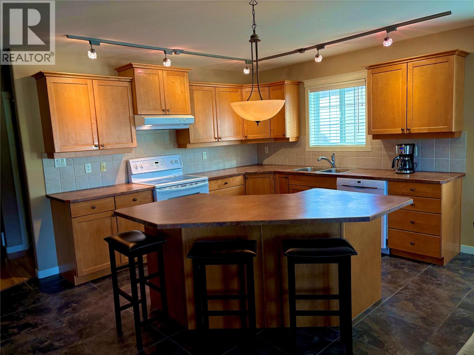 6940 Cabernet Place - 4