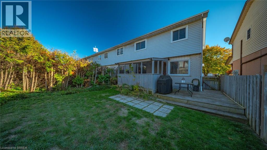 23 FREEMAN Crescent - 28