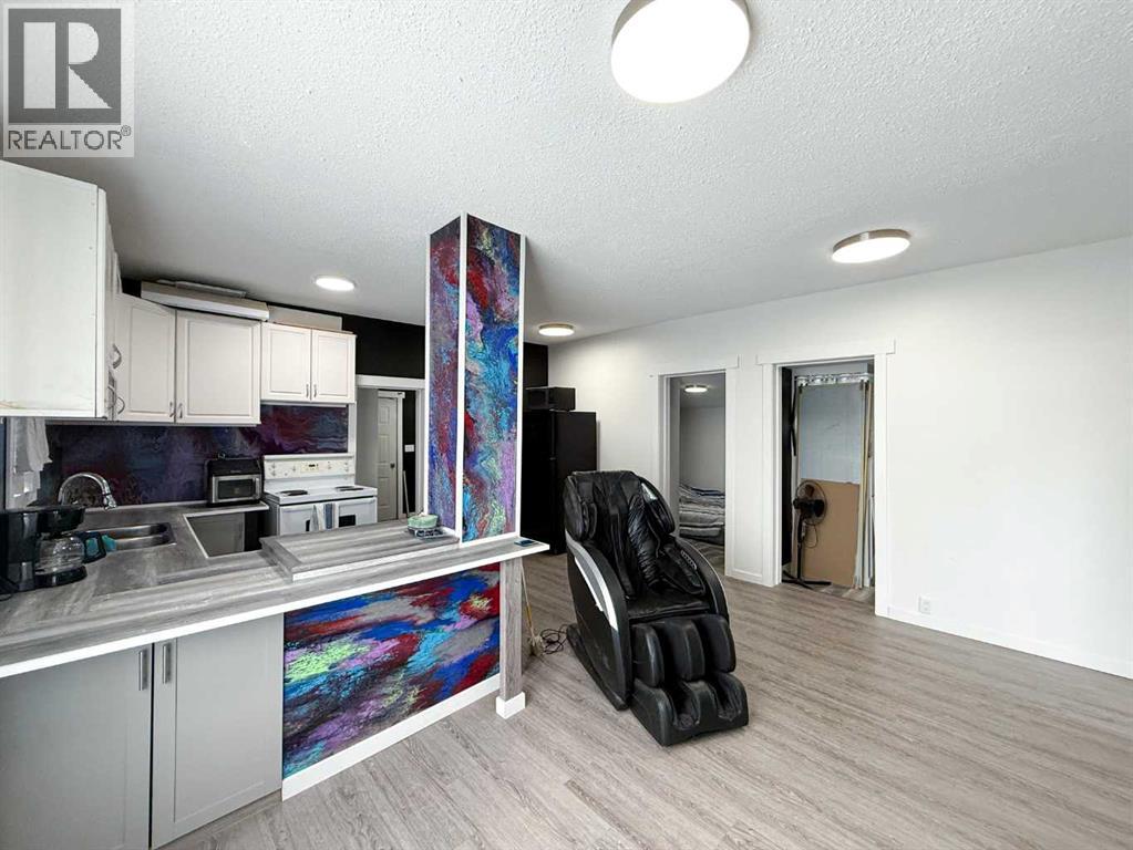 2031 18 Avenue - 13