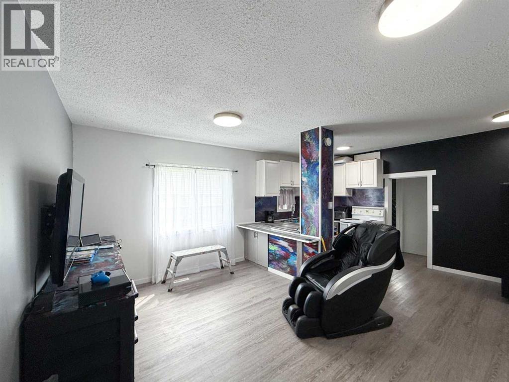2031 18 Avenue - 16